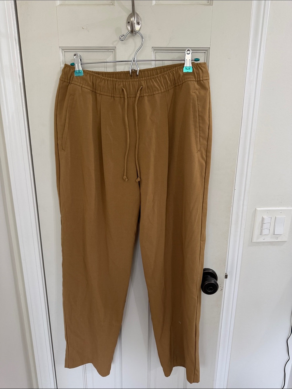 Old Navy Women's Straight-Leg Drawstring Pants in Camel